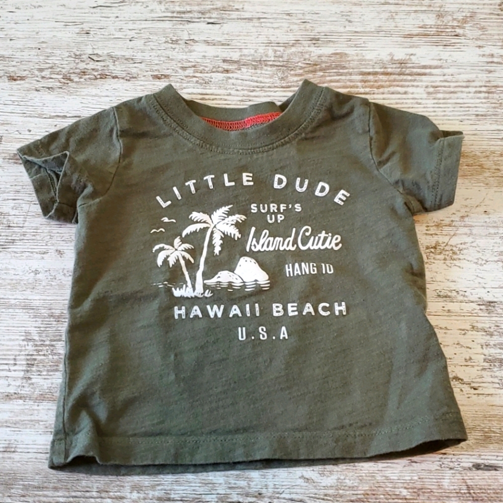 Boys Carter's shirt size 6 months